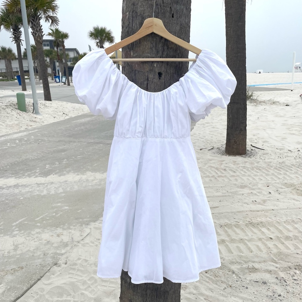 Abercrombie White Puff Sleeve Dress